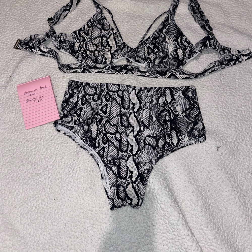 Chantay Polewear Snake Print Set